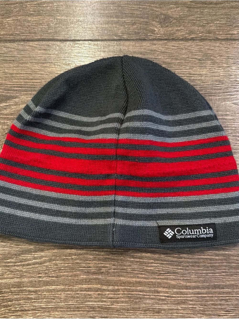 Columbia Men’s Gray & Red Striped Knit Beanie
